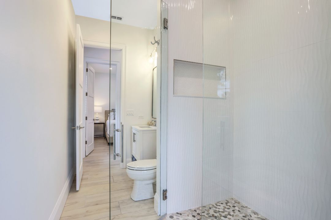 4160 7th Ave SW, Naples, FL 34119