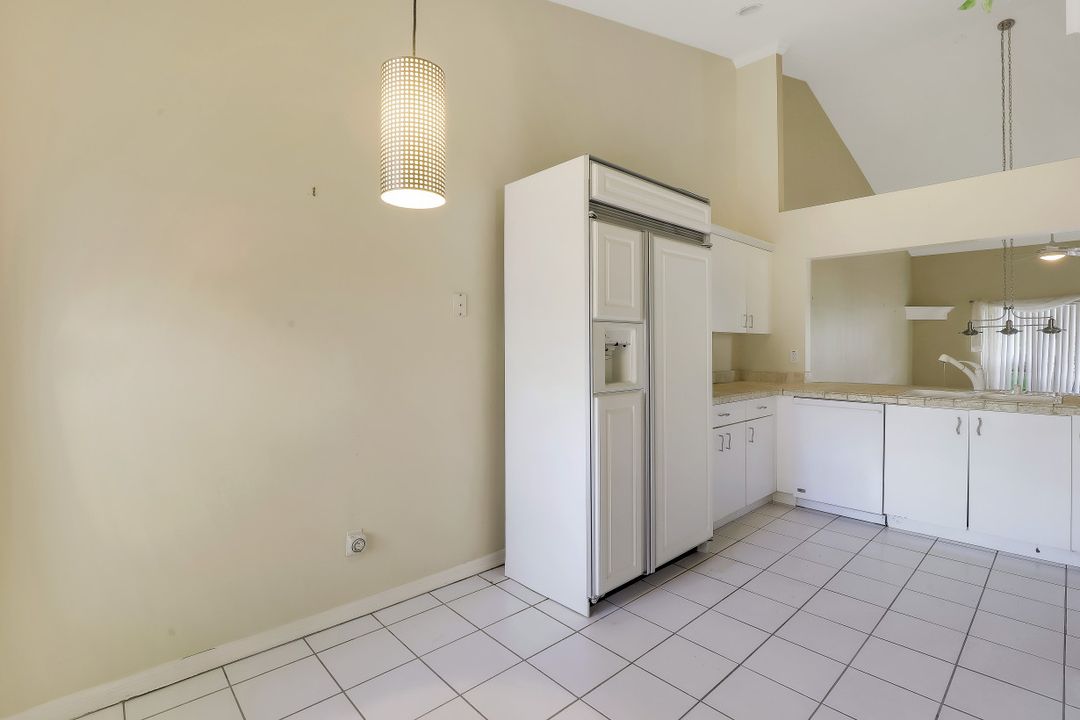 6133 Thresher Dr #402, Naples, FL 34112