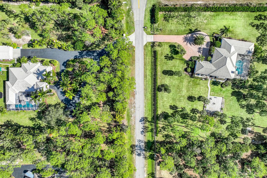 4040 1st Ave SW, Naples, FL 34119