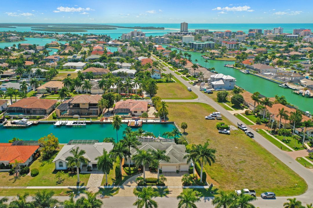 1160 Marlin Ct, Marco Island, FL 34145