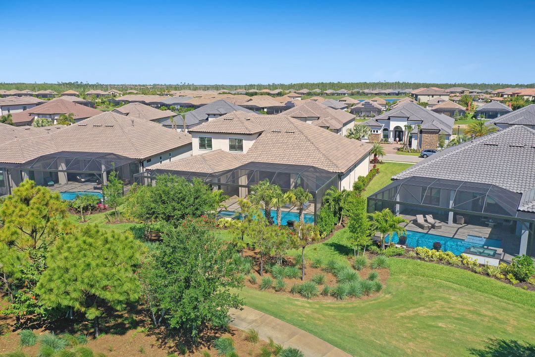 9328 Tulipano Ter, Naples, FL 34119