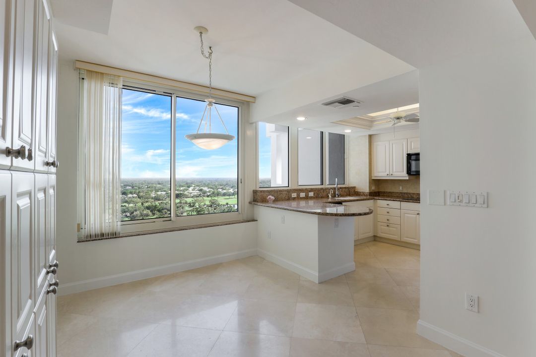 7117 Pelican Bay Blvd #1603, Naples, FL 34108