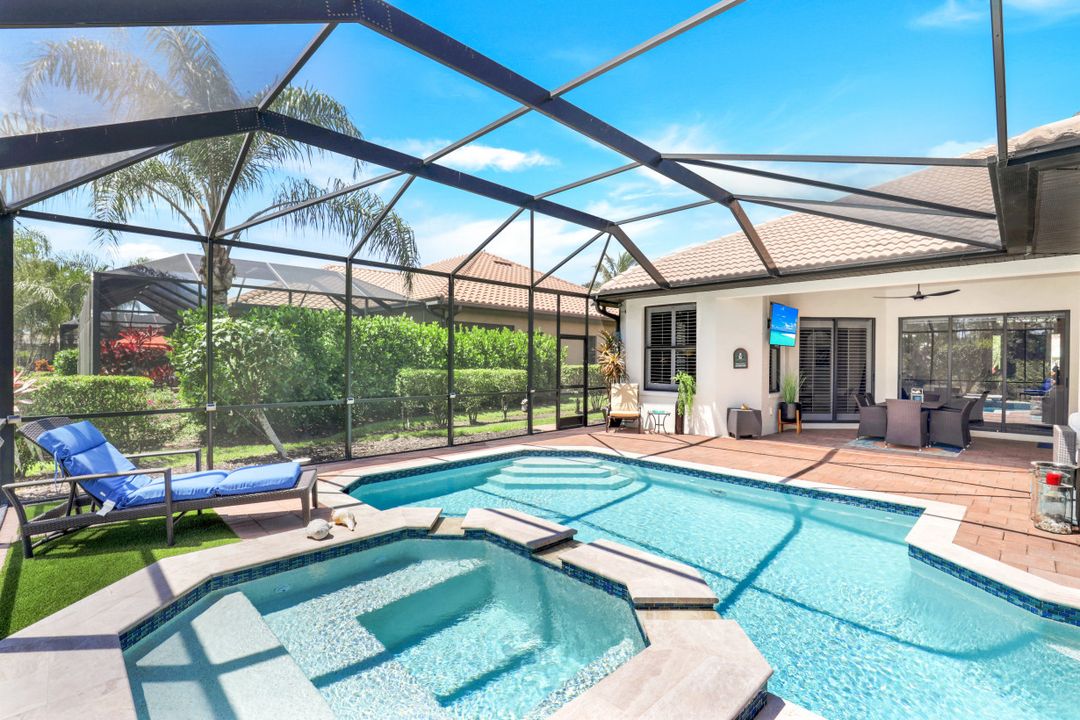 7323 Acorn Way, Naples, FL 34119