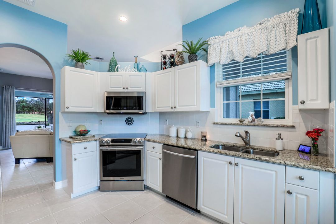 10967 Callaway Greens Ct, Fort Myers, FL 33913
