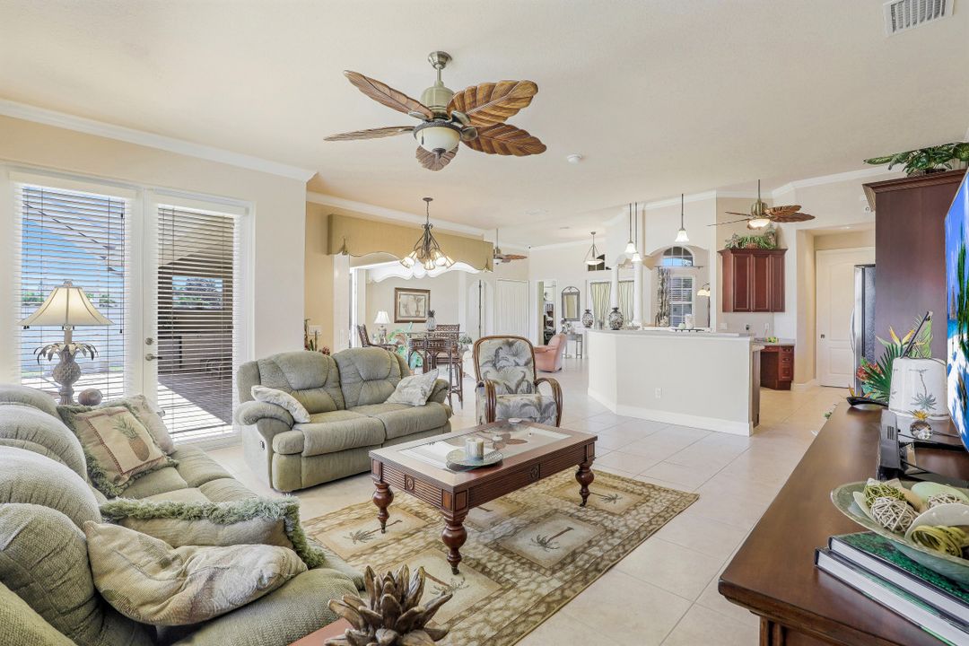 4141 SW 10th Ave, Cape Coral, FL 33914