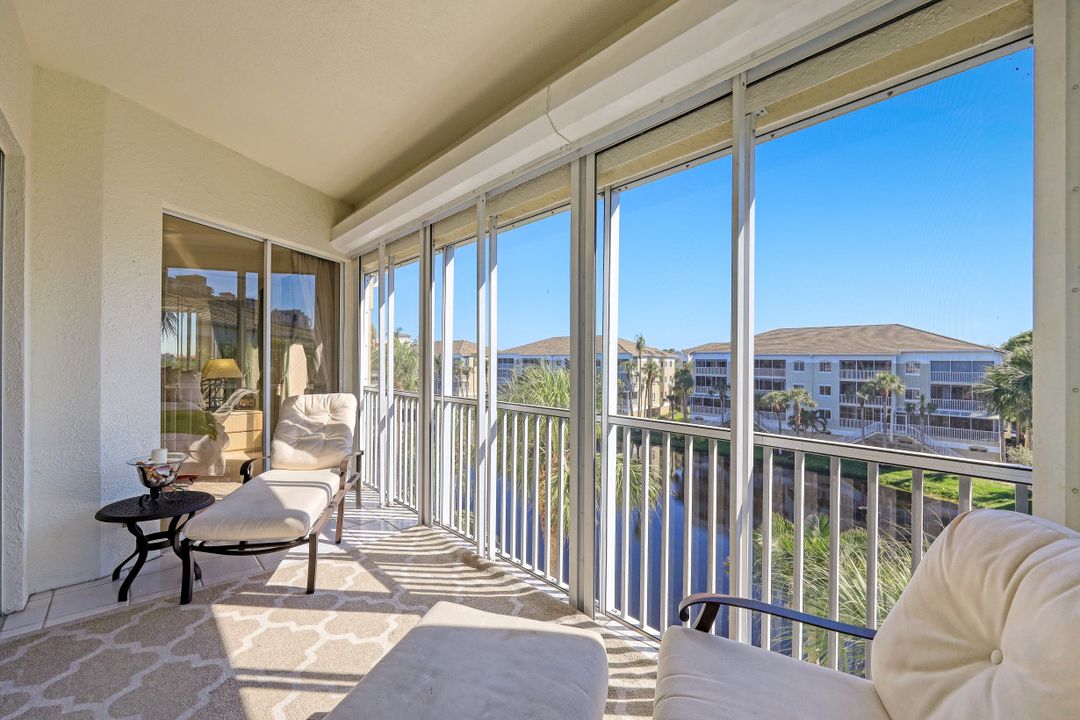 7606 Pebble Creek Cir #304, Naples, FL 34108