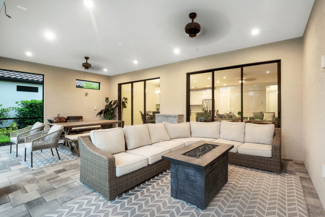 19595 Estero Pointe Ln, Fort Myers, FL 33908