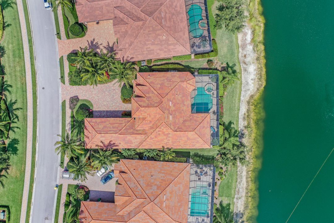 6512 Costa Cir, Naples, FL 34113