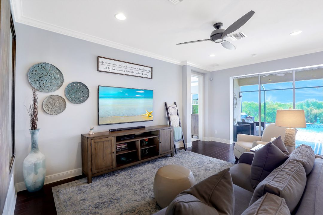 8584 Big Mangrove Dr, Fort Myers, FL 33908