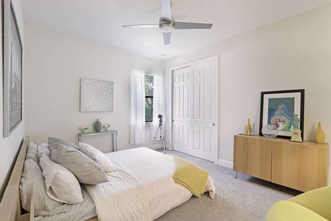 16083 Camden Lakes Cir, Naples, FL 34110