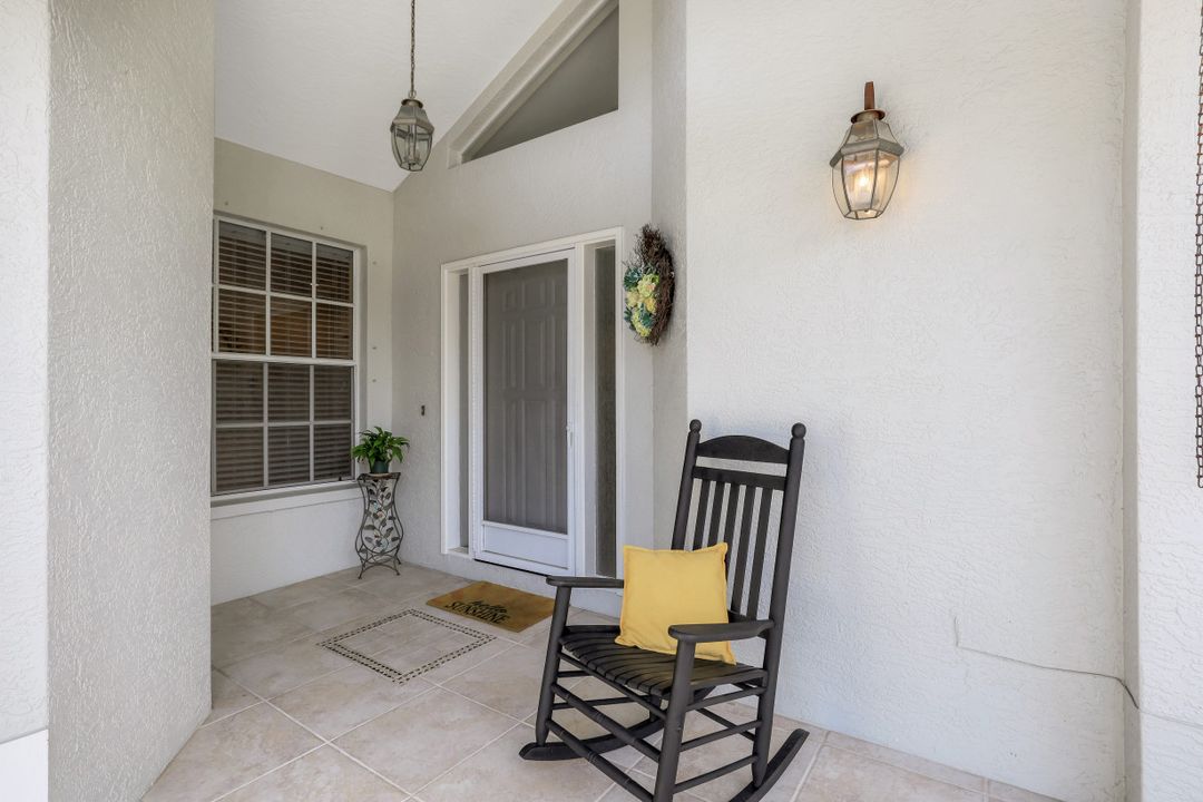 1196 Imperial Golf Course Blvd, Naples, FL 34110