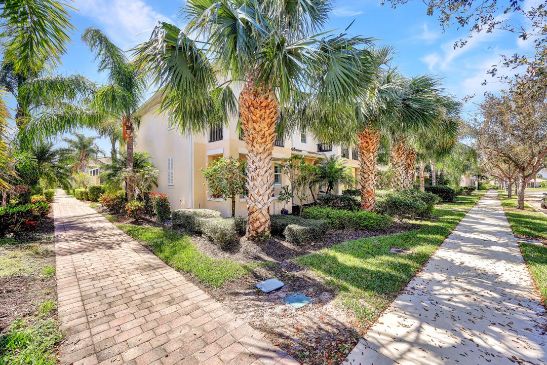 15247 Laughing Gull Ln, Bonita Springs, FL 34135