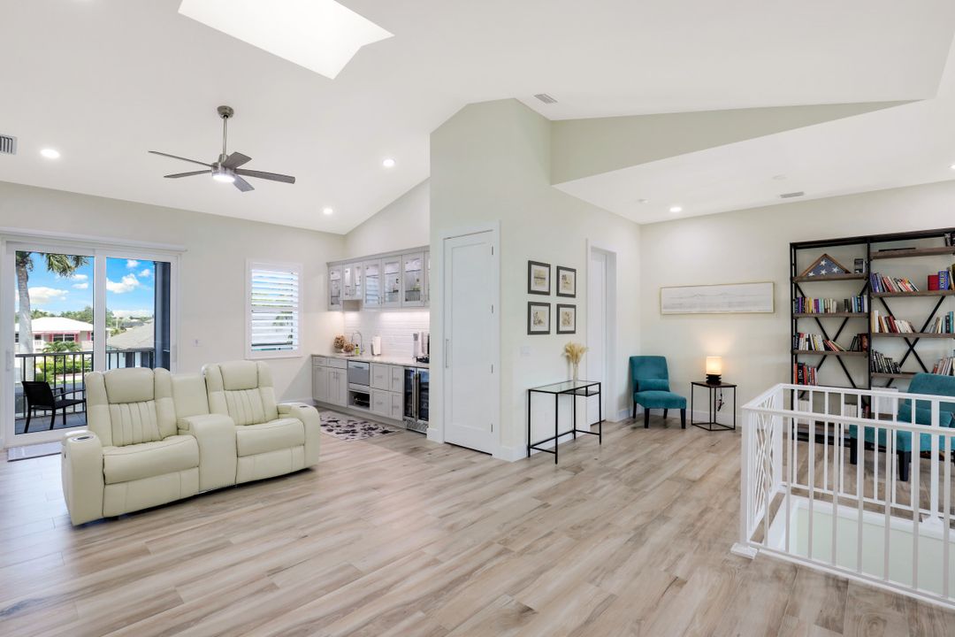 27050 Flamingo Dr, Bonita Springs, FL 34135