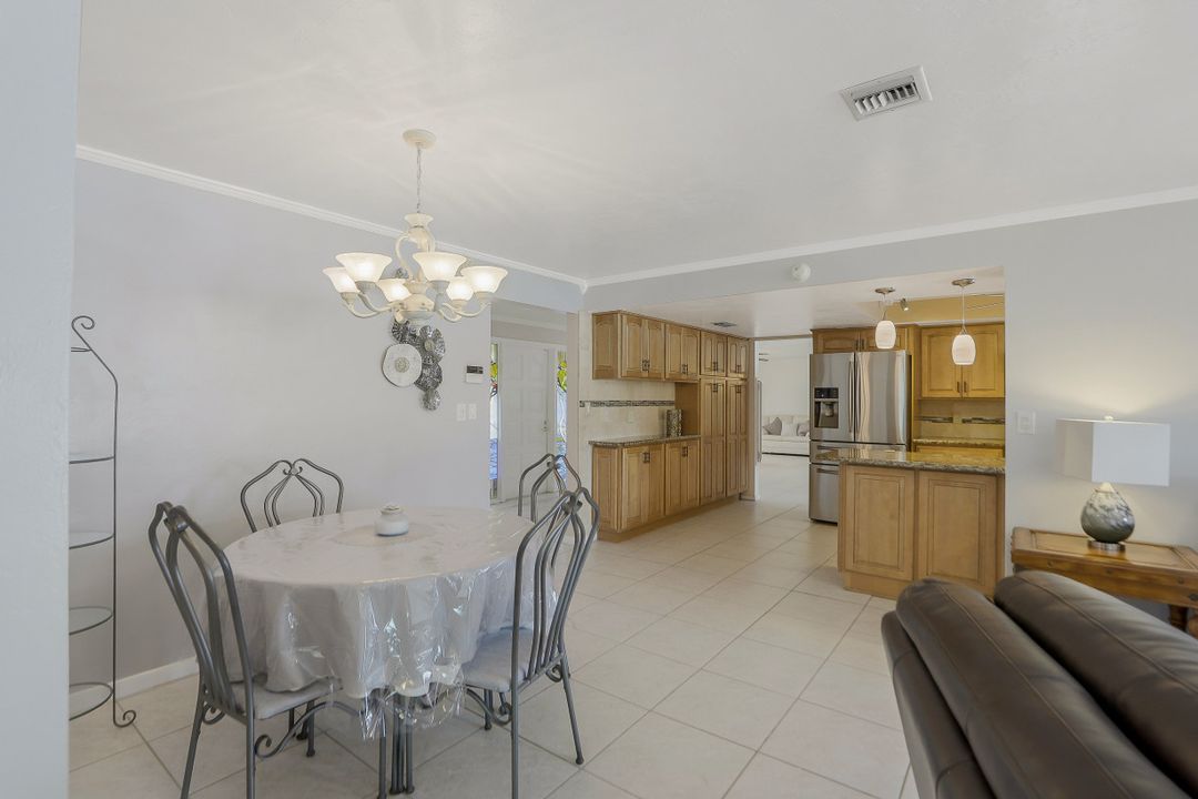 2929 SE 20th Ave, Cape Coral, FL 33904