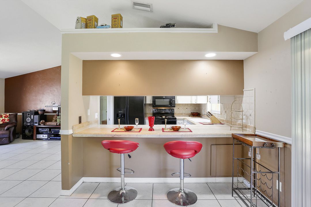 4416 27th Ct SW, Naples, FL 34116