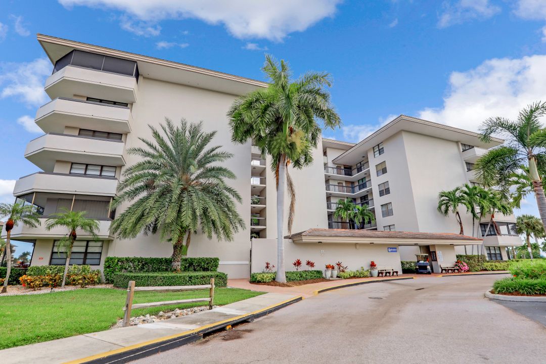 651 Seaview Ct #B-508, Marco Island, FL 34145