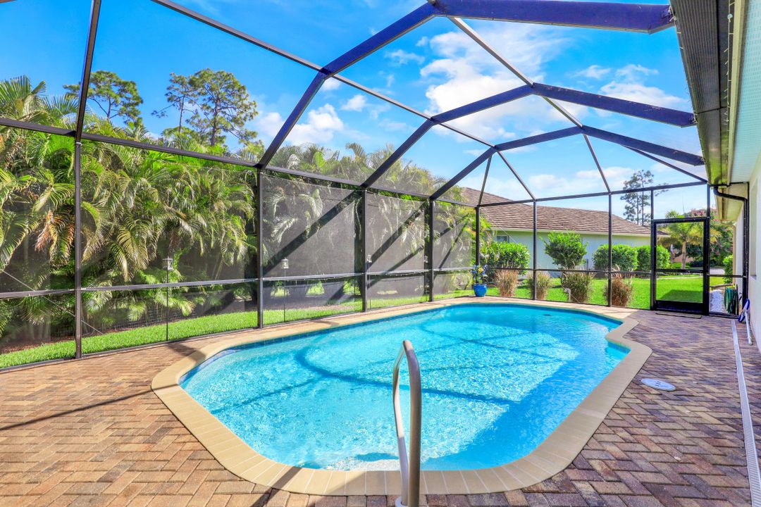 10019 Hidden Pines Ln, Bonita Springs, FL 34135