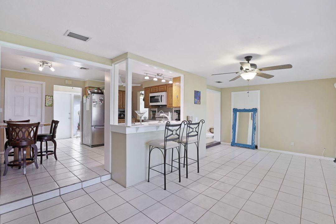 5757 Flamingo Dr, Cape Coral, FL 33904