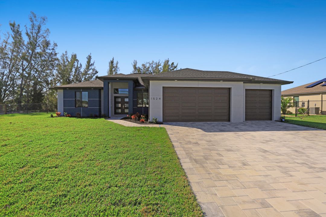 1524 SW 28th St, Cape Coral, FL 33914