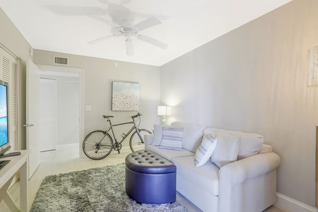 990 Cape Marco Dr #304, Marco Island, FL 34145