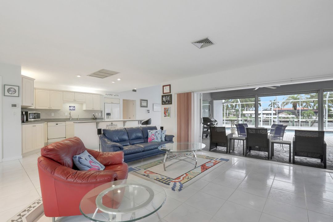 1923 SE 36th Terrace, Cape Coral, FL 33904
