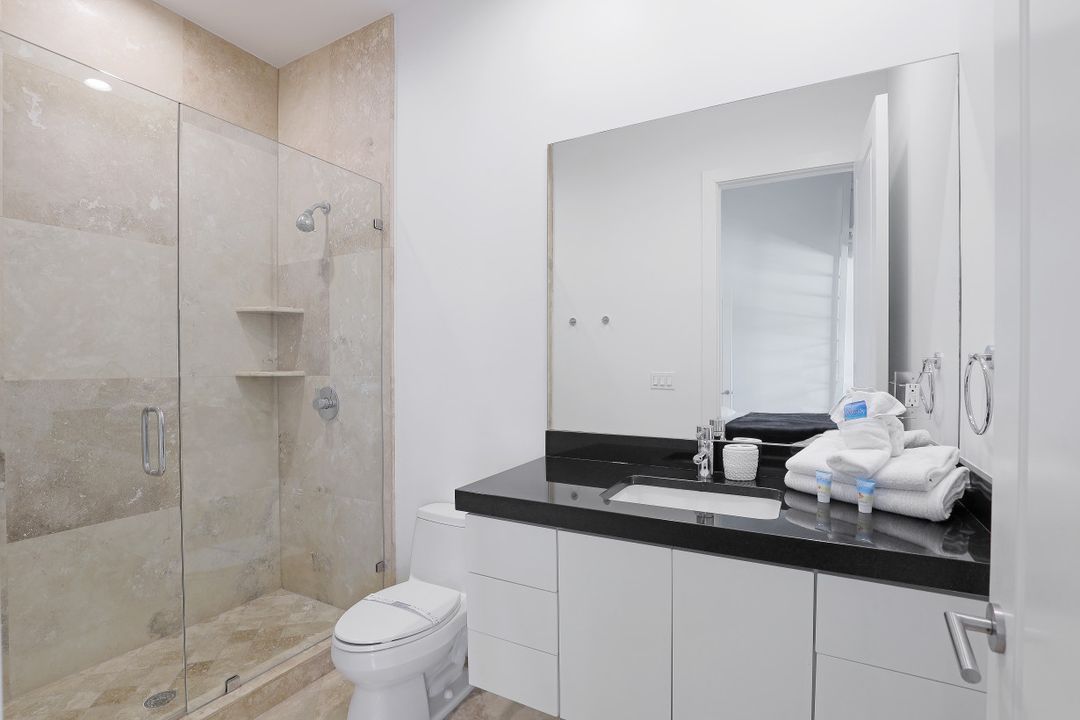 480 Parkhouse Ct, Marco Island, FL 34145