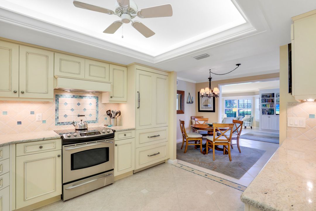 2701 Gulf Shore Blvd N, Villa #3, Naples, FL 34103