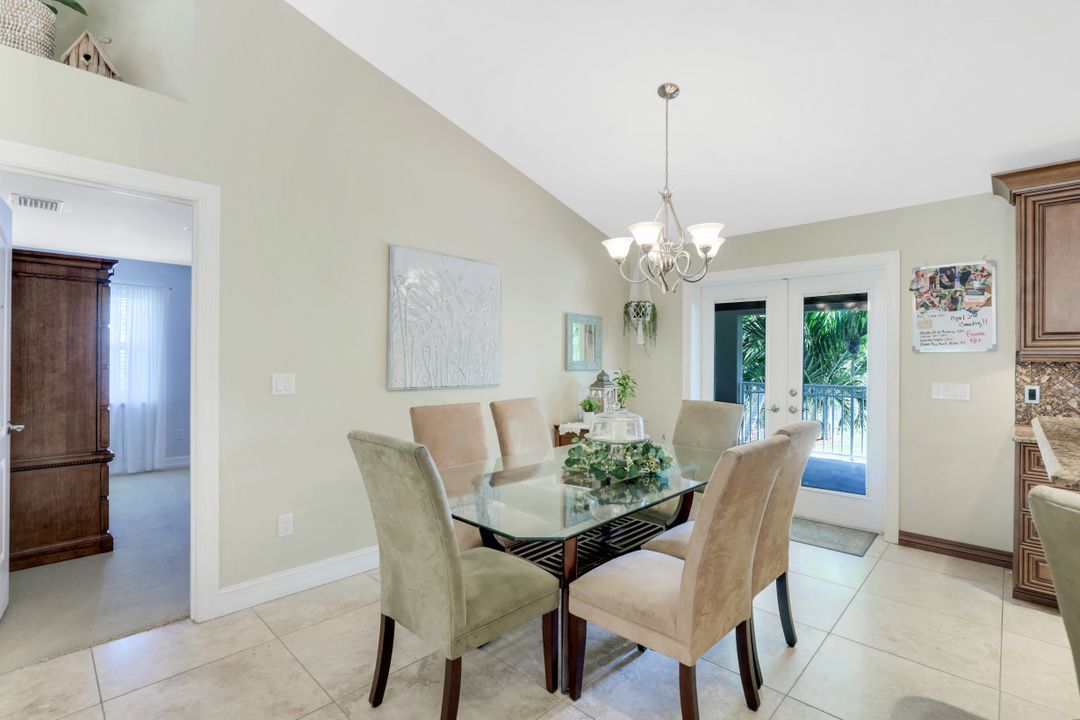 5660 Spanish Oaks Ln, Naples, FL 34119