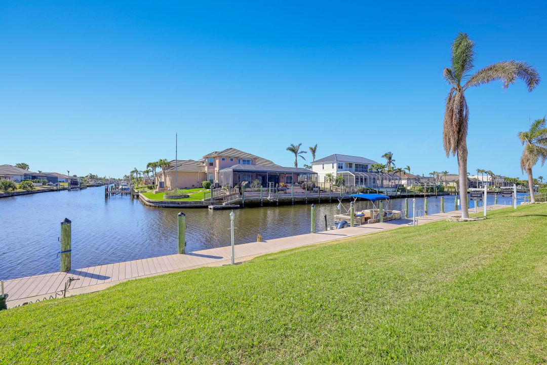 830 SW 48th Terrace, Cape Coral, FL 33914