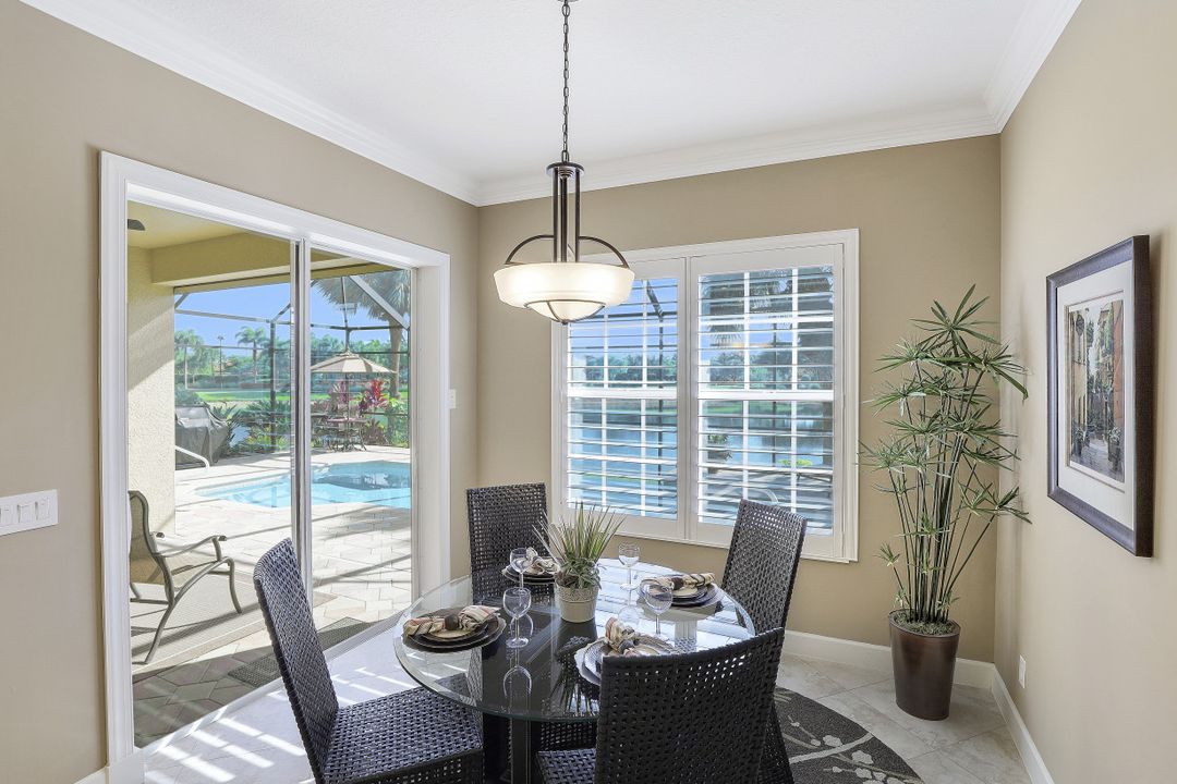 9131 Crystal Ct, Naples, FL 34120