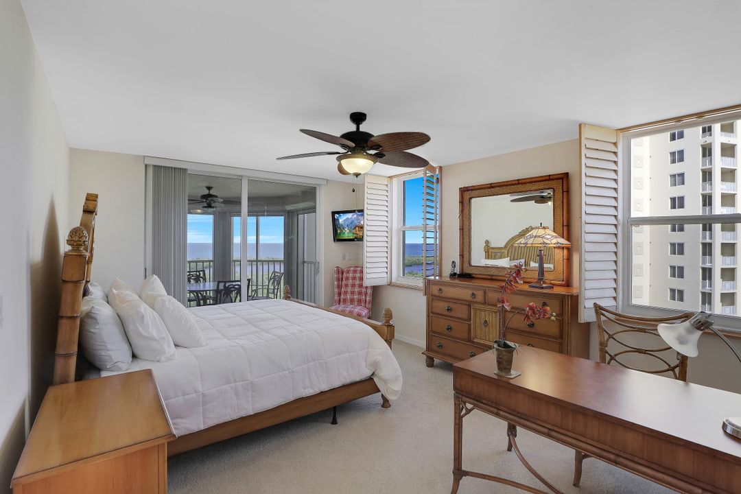 6585 Nicholas Blvd #1405, Naples, FL 34108