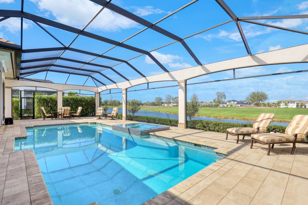 16459 Seneca Way, Naples, FL 34110