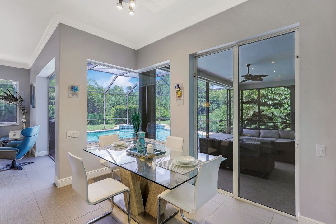 997 Aqua Ln, Fort Myers, FL 33919