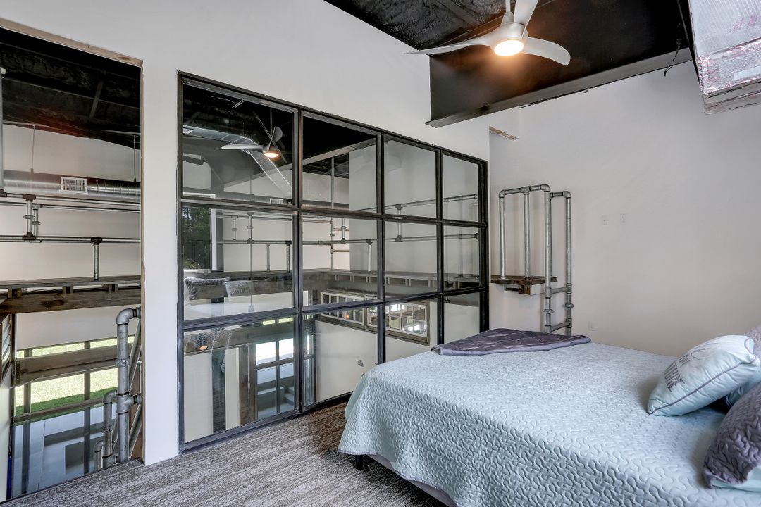 4441 5th Ave NW, Naples, FL 34119