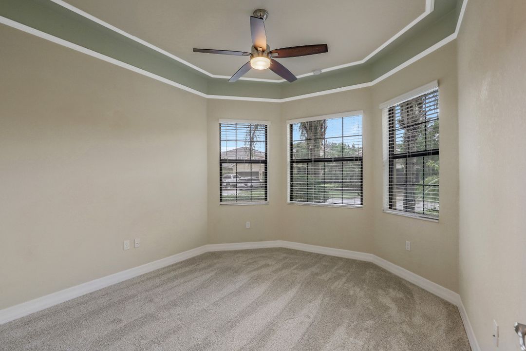 3192 Pacific Dr, Naples, FL 34119