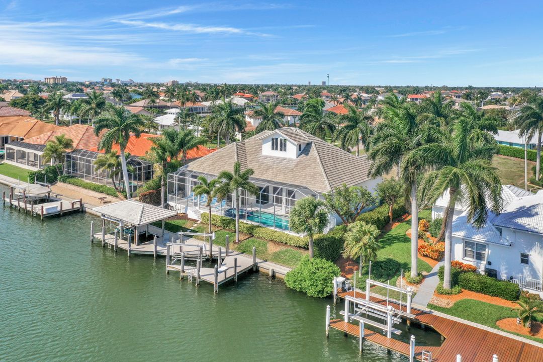 110 Copperfield Ct, Marco Island, FL 34145