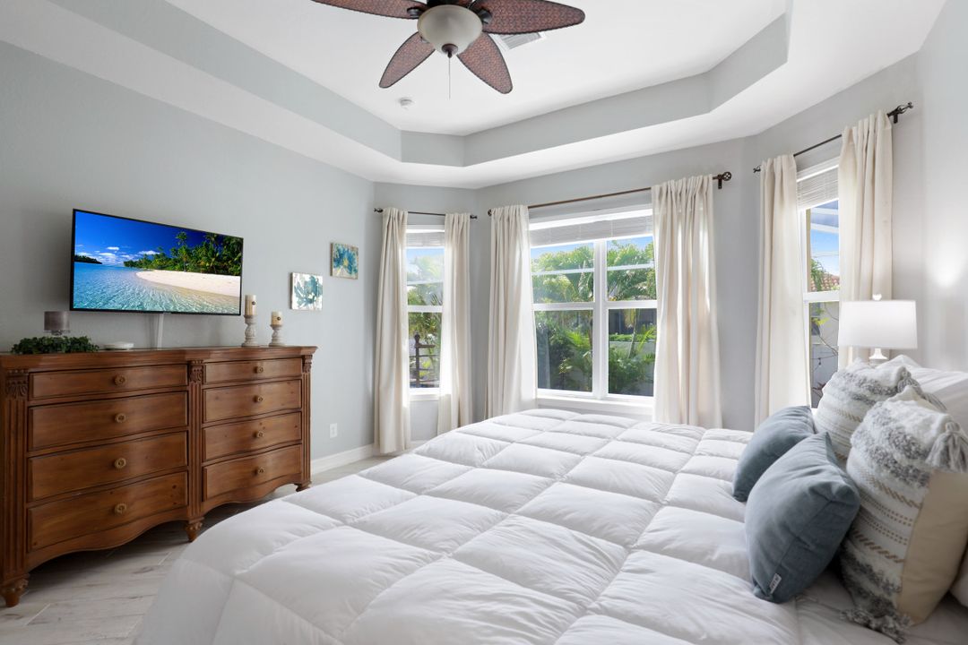 1244 NW 36th Pl, Cape Coral, FL 33993