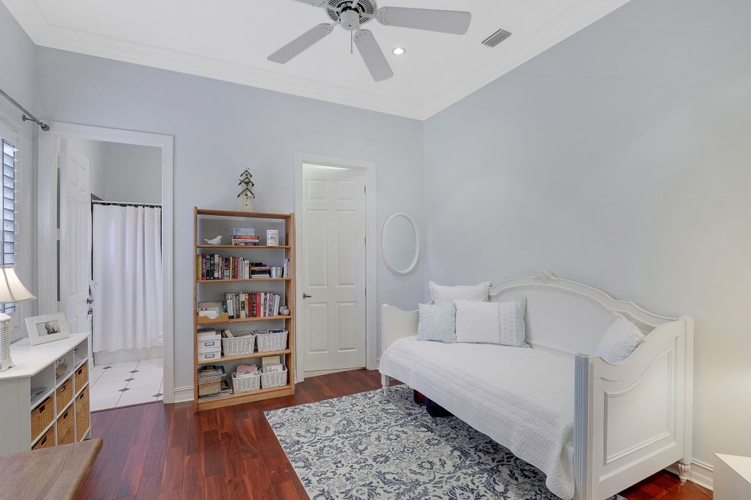 1367 Wood Duck Trail, Naples, FL 34108