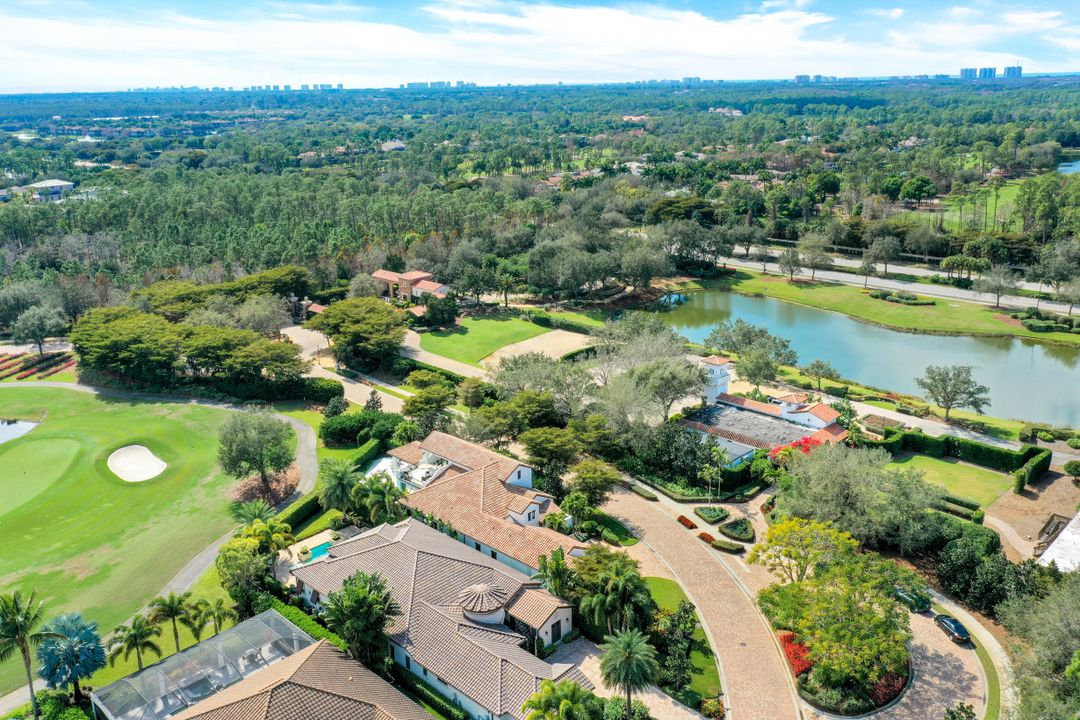 16904 Fairgrove Way, Naples, FL 34110