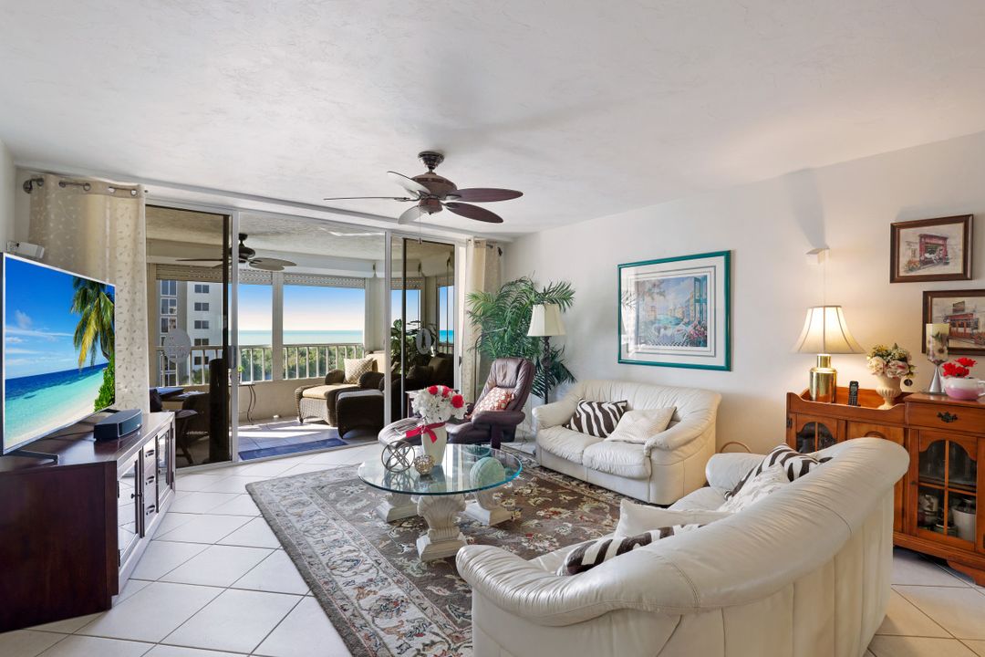 11118 Gulf Shore Dr #602, Naples, FL 34108