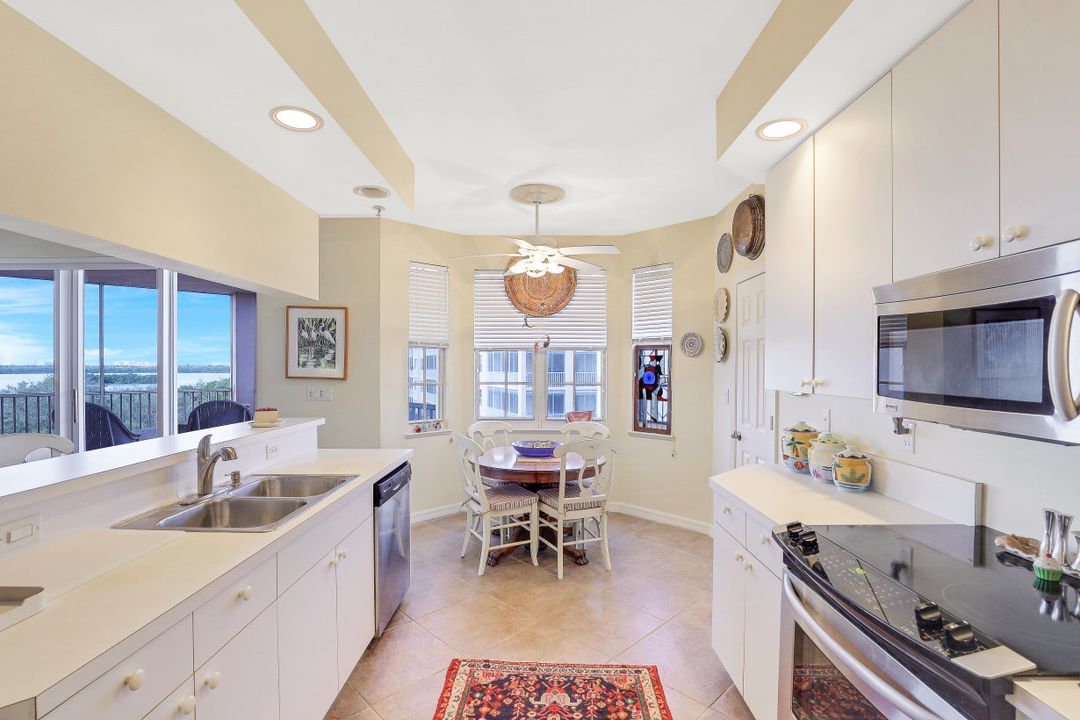 269 Vintage Bay Dr #24, Marco Island, FL 34145