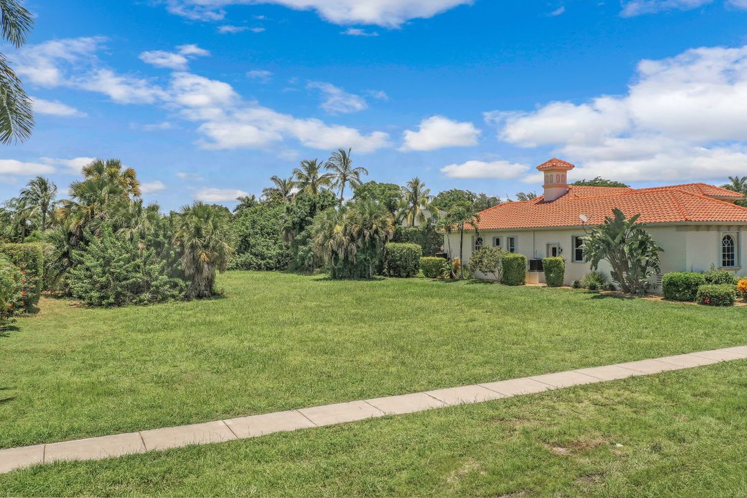 577 Kendall Dr, Marco Island, FL 34145