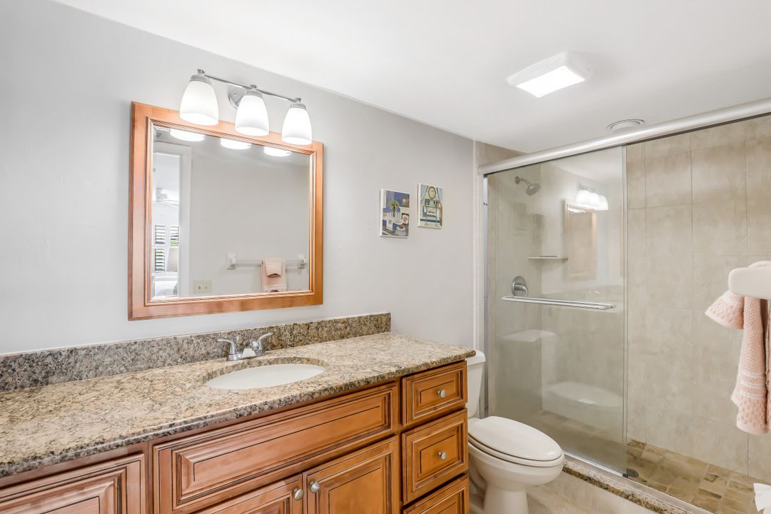 5250 Fox Hollow Dr APT 510, Naples, FL 34104