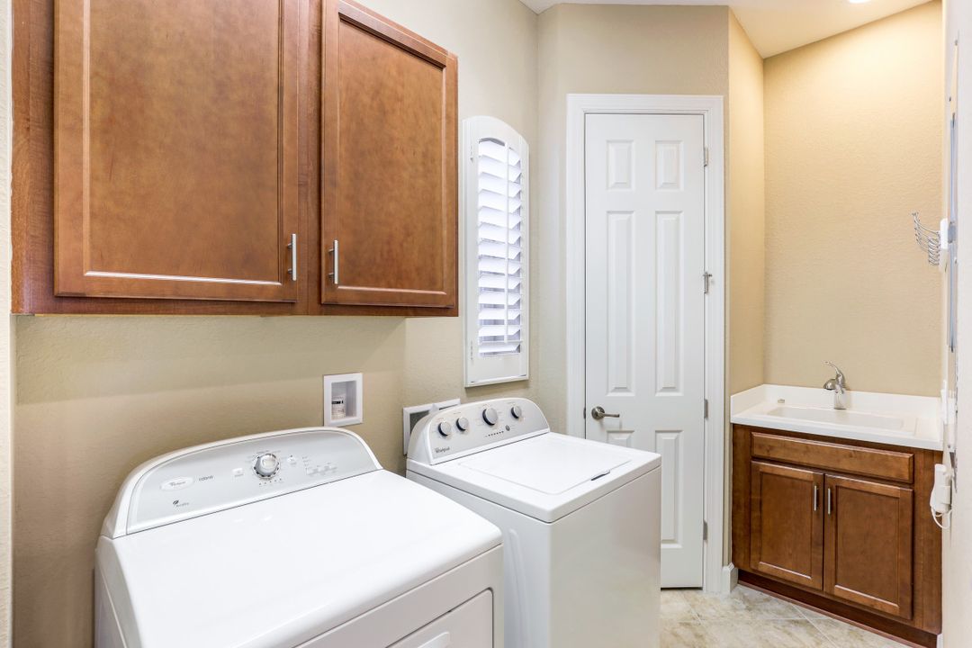 9545 Ironstone Terrace #202, Naples, FL 34120