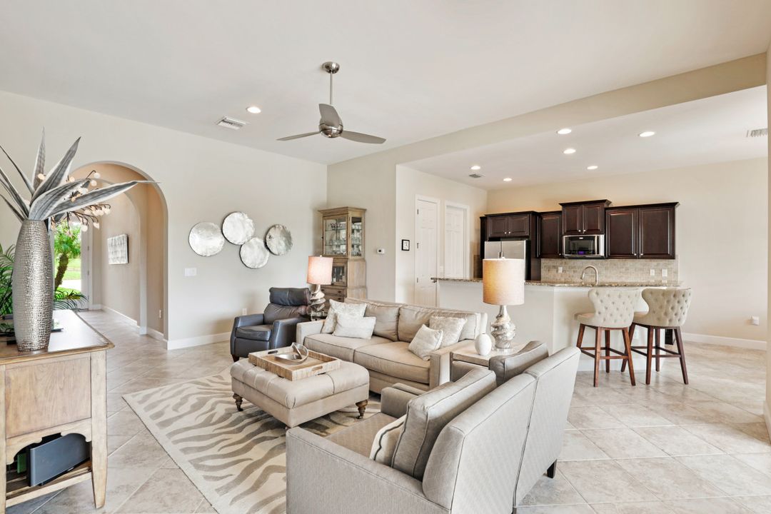 9455 Quarry Dr, Naples, FL 34120