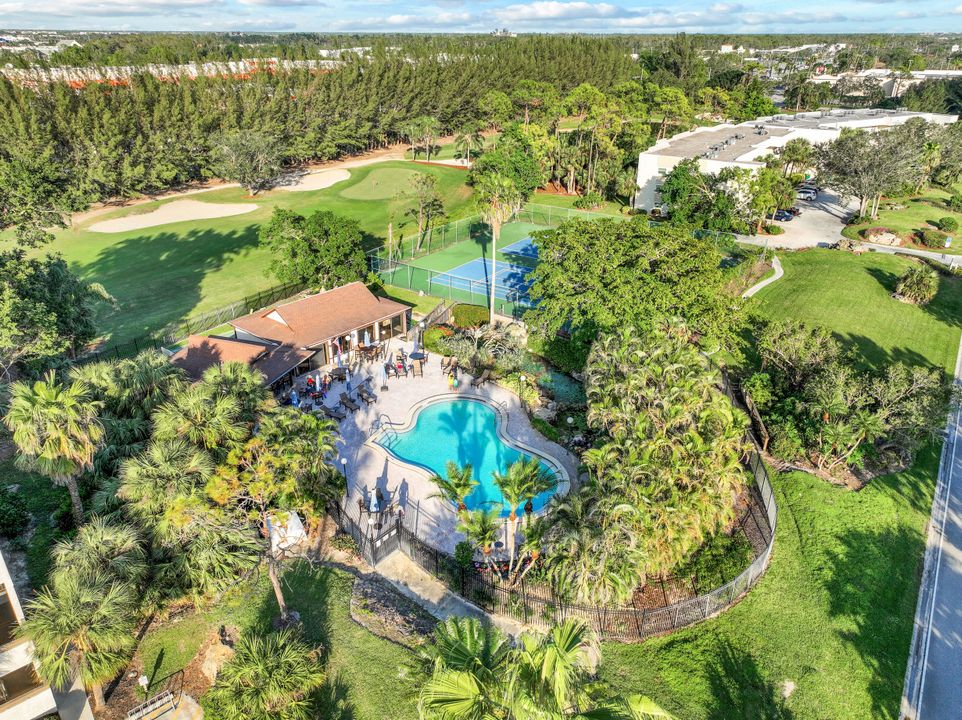 501 Forest Lakes Blvd #205, Naples, FL 34105