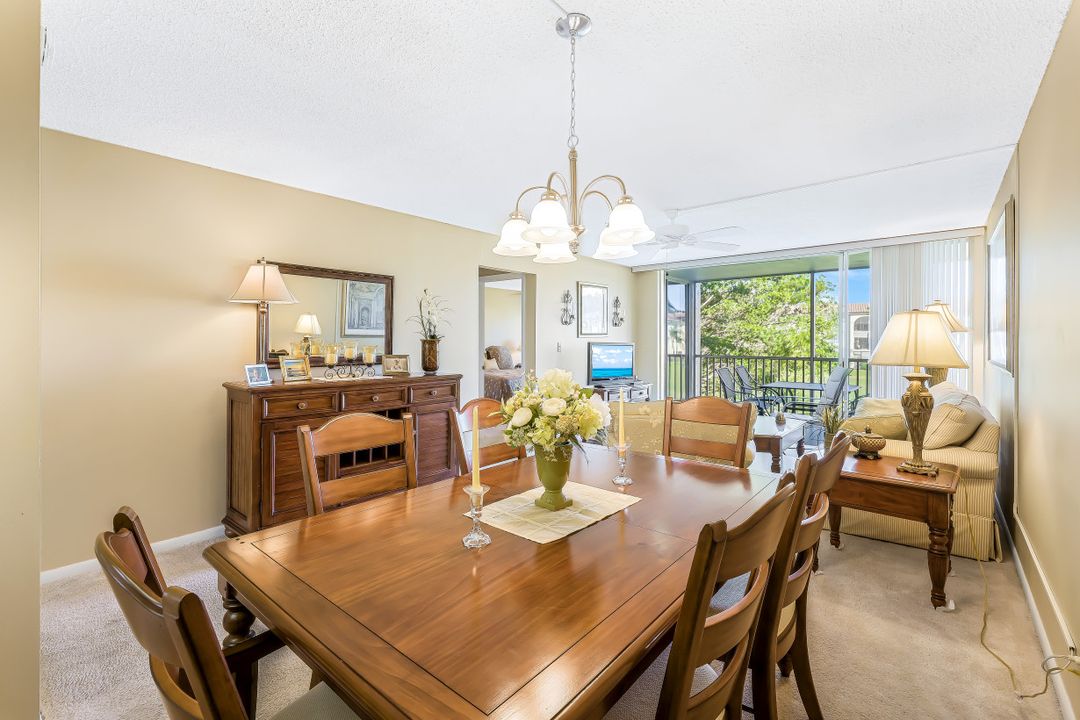 1087 Forest Lakes Dr #204, Naples, FL 34105