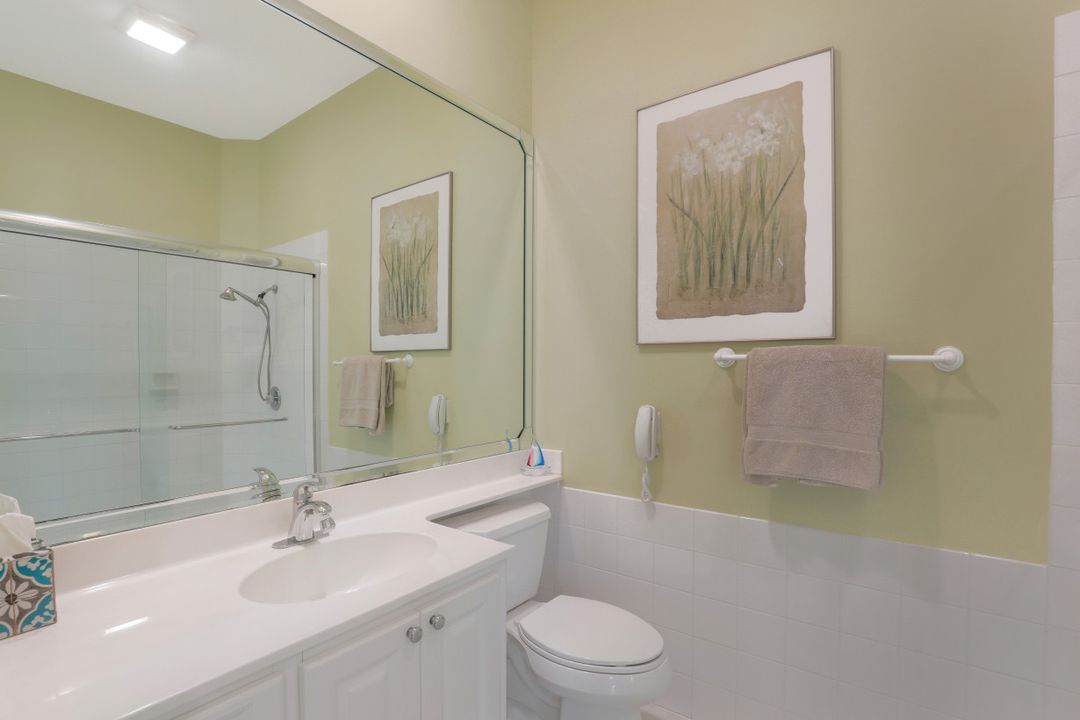 4462 Novato Ct, Naples, FL 34109