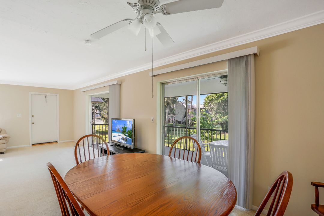 1549 Sandpiper St #92, Naples, FL 34102