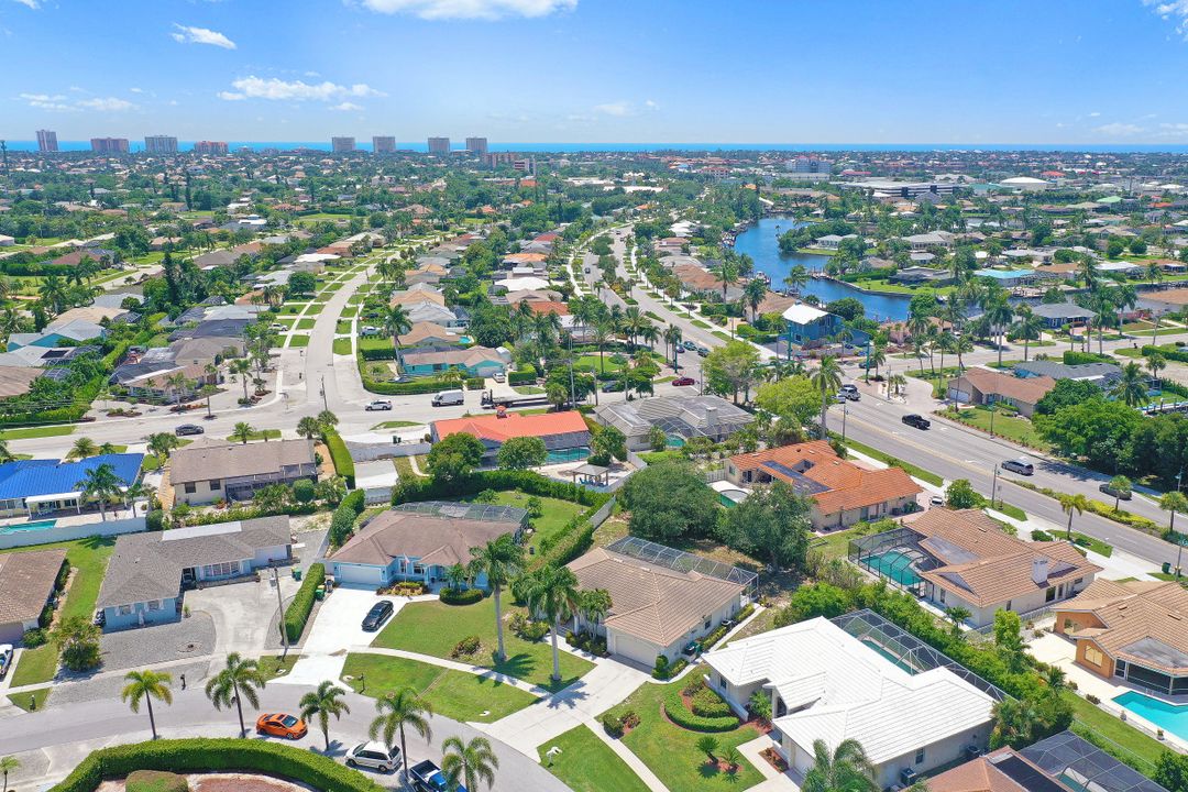 718 Fairlawn Ct, Marco Island, FL 34145